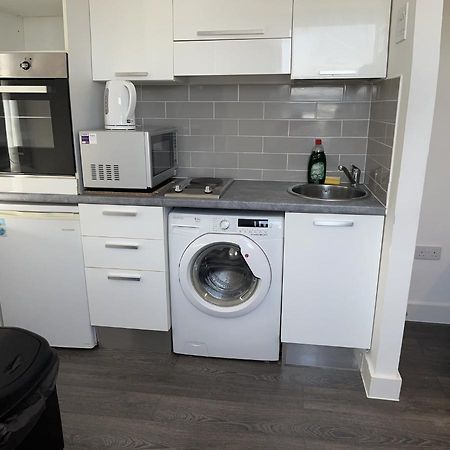 The Serviced Accommodations Harlow Eksteriør bilde