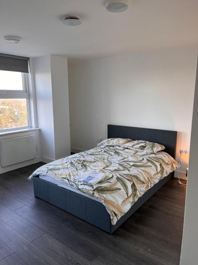 The Serviced Accommodations Harlow Eksteriør bilde